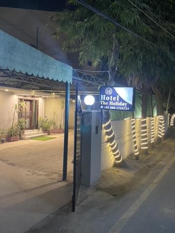 לאהור Hotel The Holiday מראה חיצוני תמונה