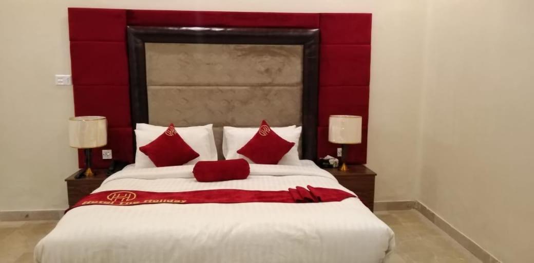 לאהור Hotel The Holiday מראה חיצוני תמונה