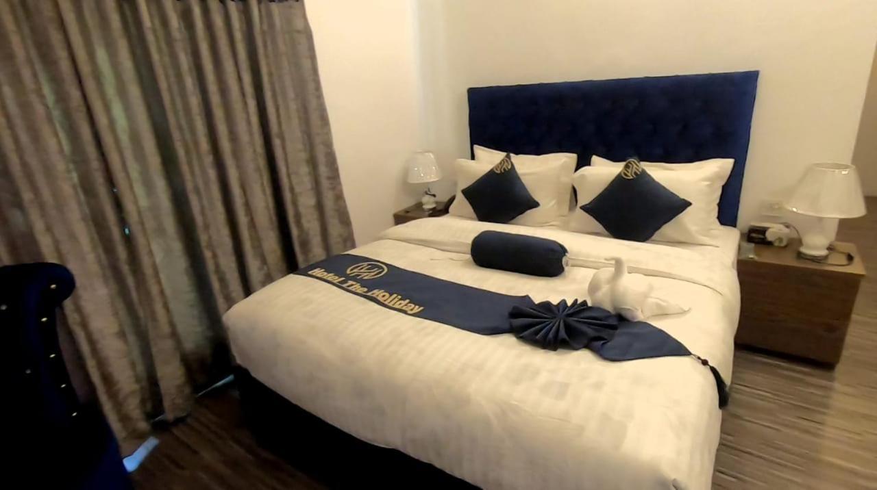 לאהור Hotel The Holiday מראה חיצוני תמונה