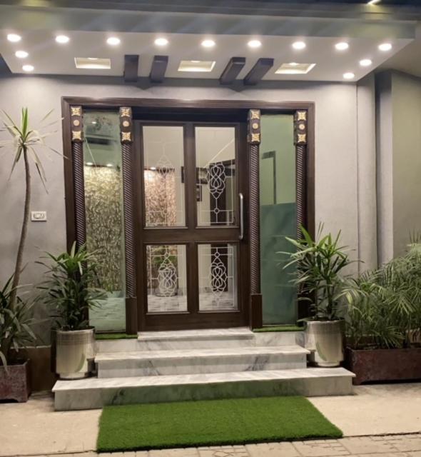 לאהור Hotel The Holiday מראה חיצוני תמונה